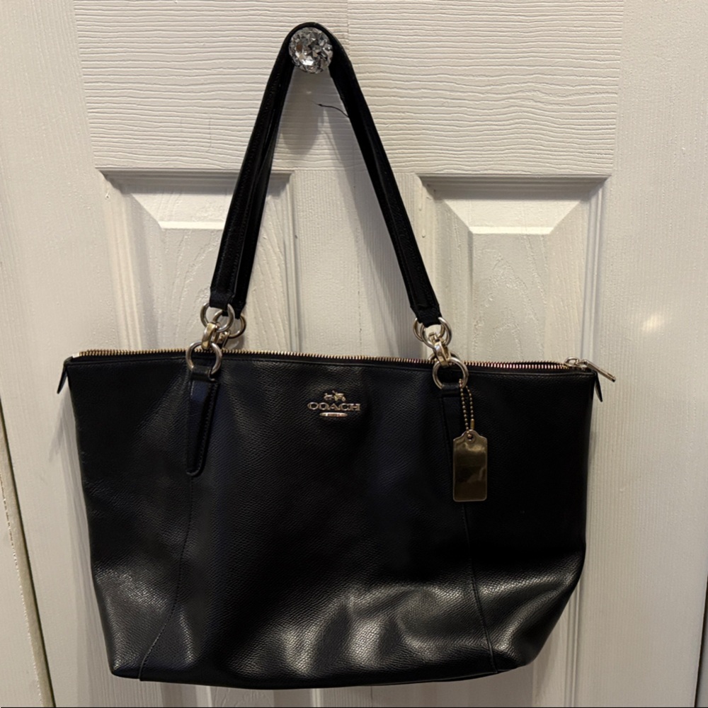 Coach Black Leather Shoulder Bag